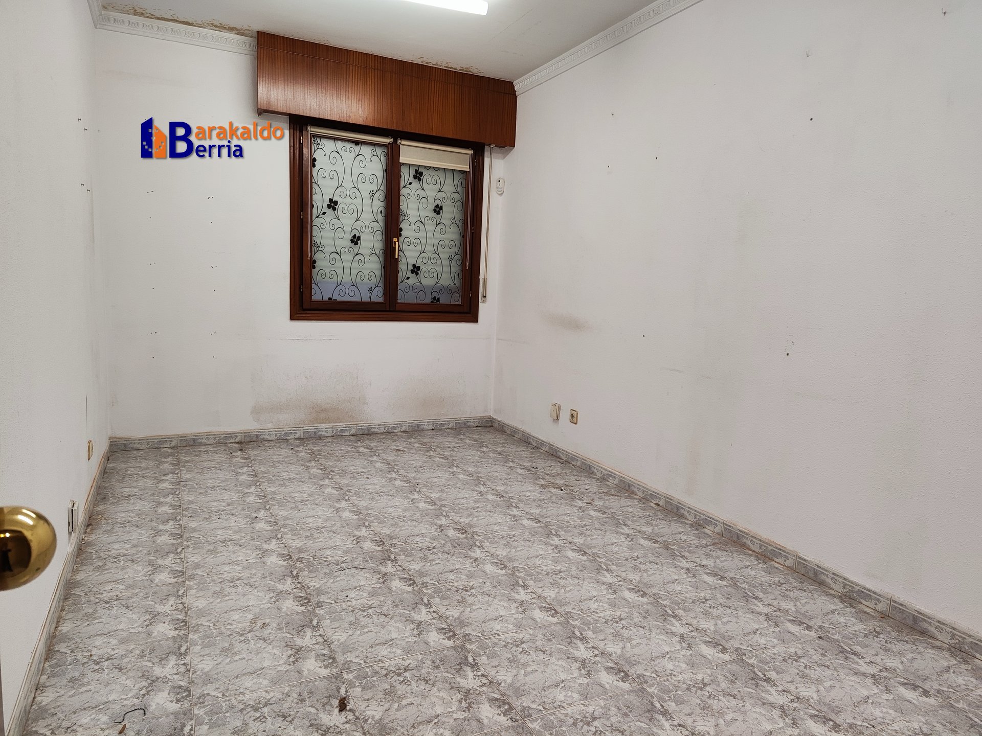 Oficina céntrica situada en un edificio exclusivo de oficinas en pleno San Vicente 