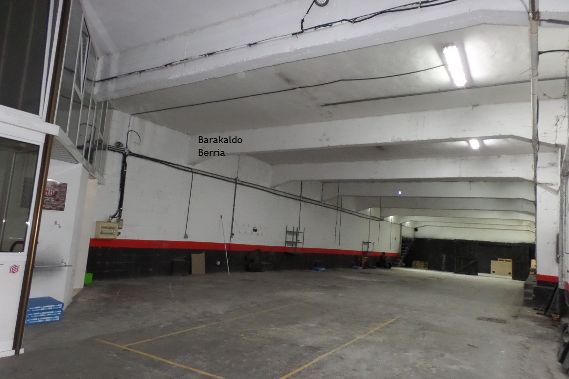 ALQUILER de NAVE INDUSTRIAL en Kareaga