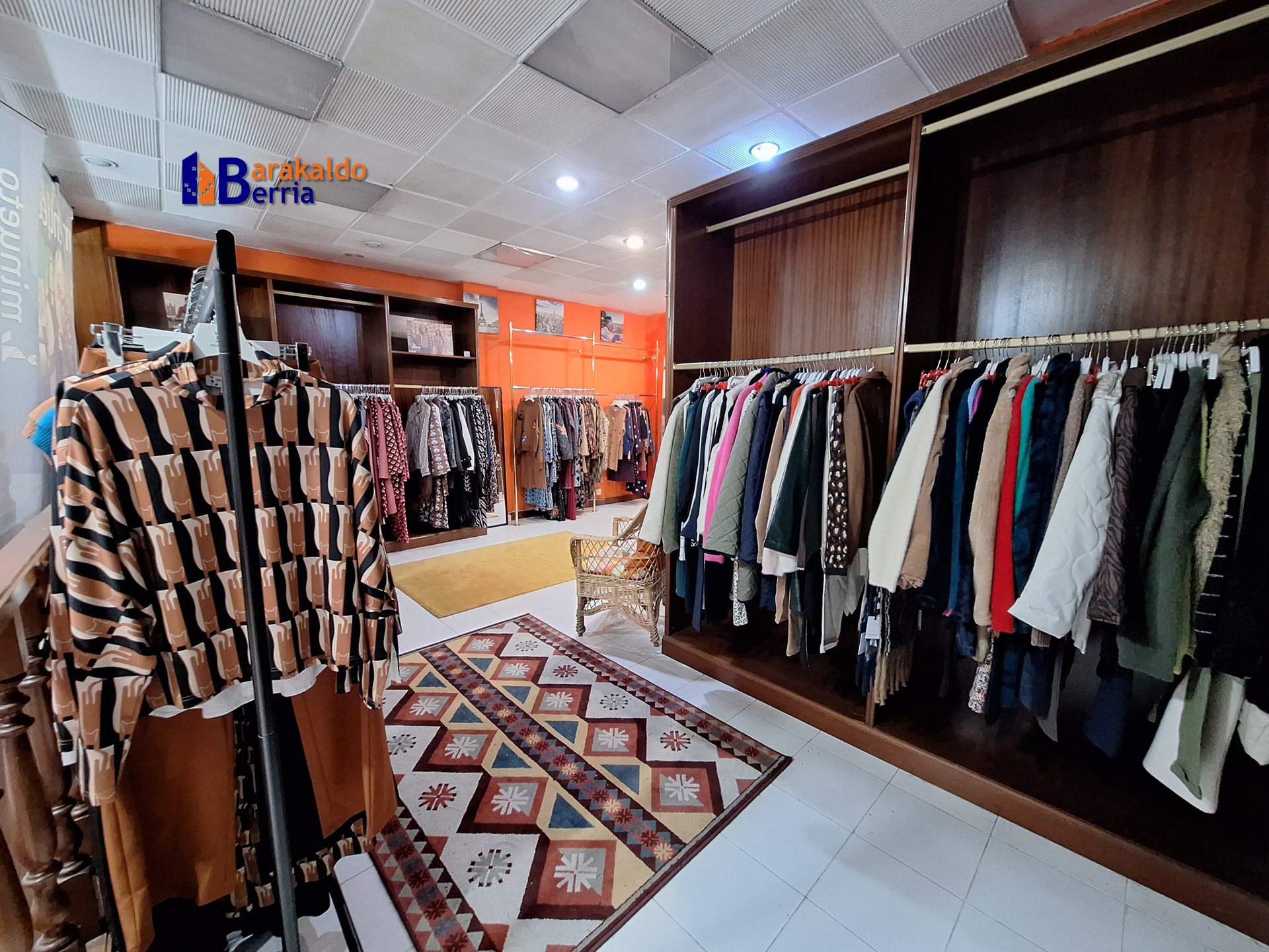 CONOCIDO COMERCIO de ropa en venta en Calle La Bondad