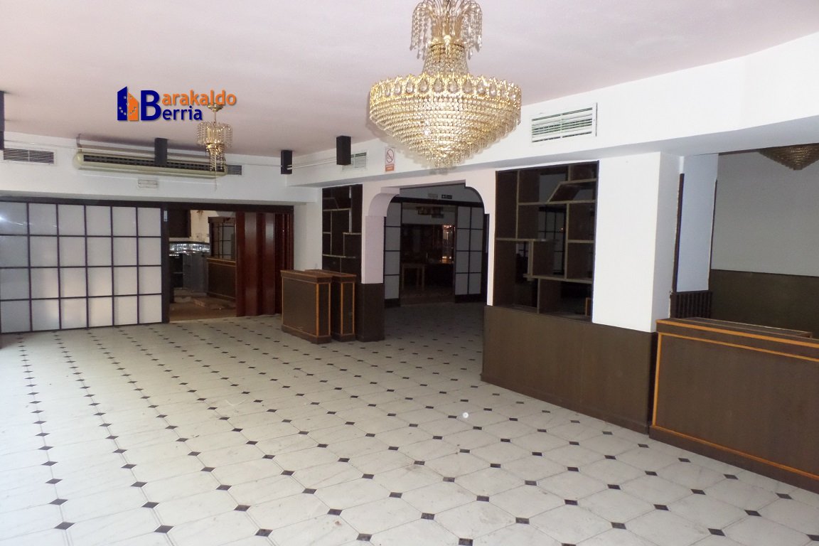 Antiguo LOCAL de HOSTELERIA en venta en Portukale