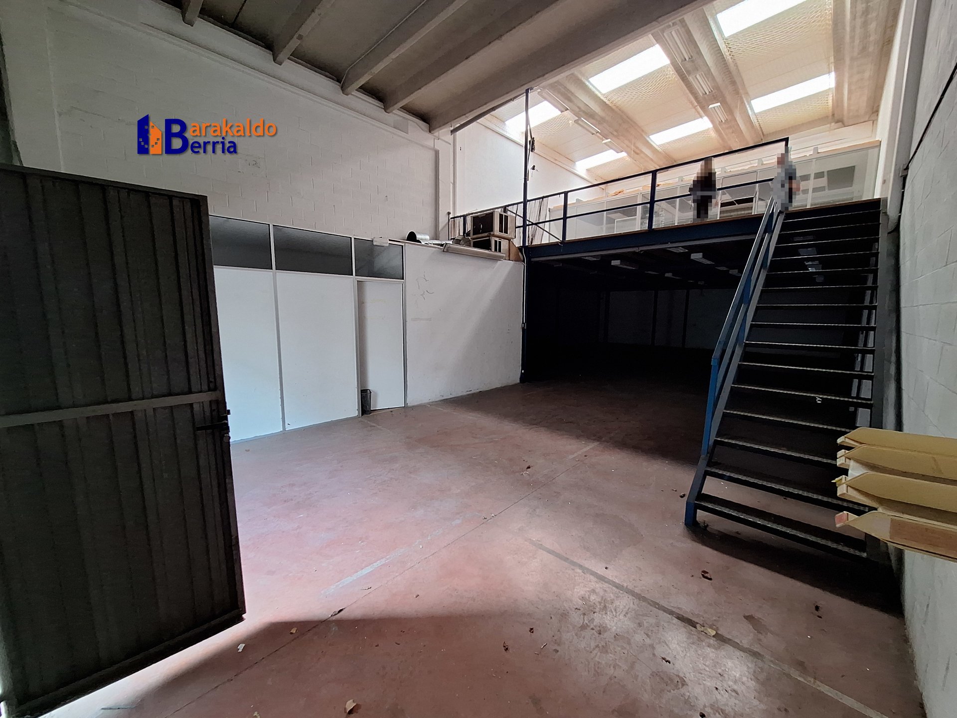 Enorme NAVE en venta en Erandio