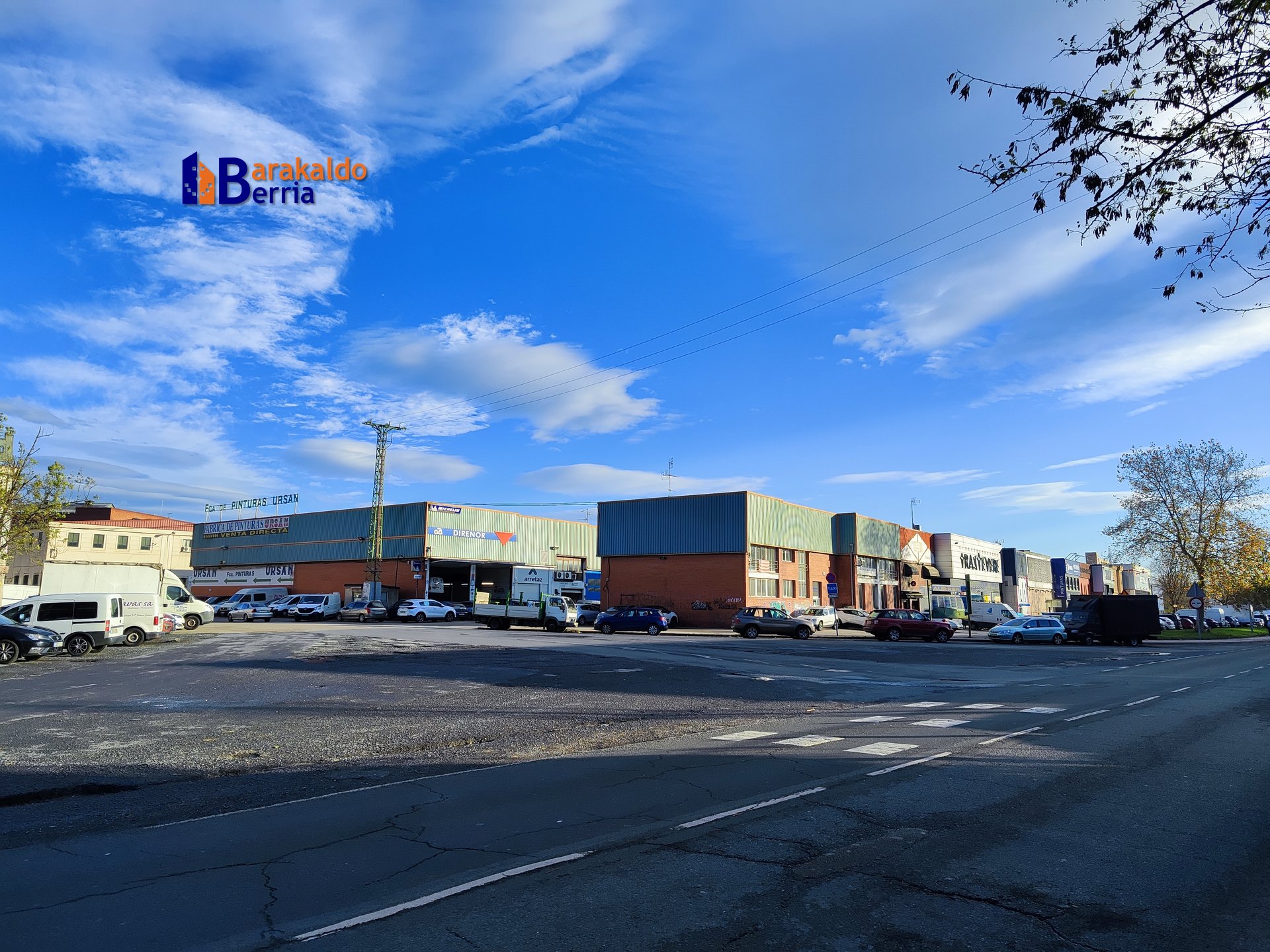 Nave APROVECHADA al 100% en venta en el Polígono Aurrera