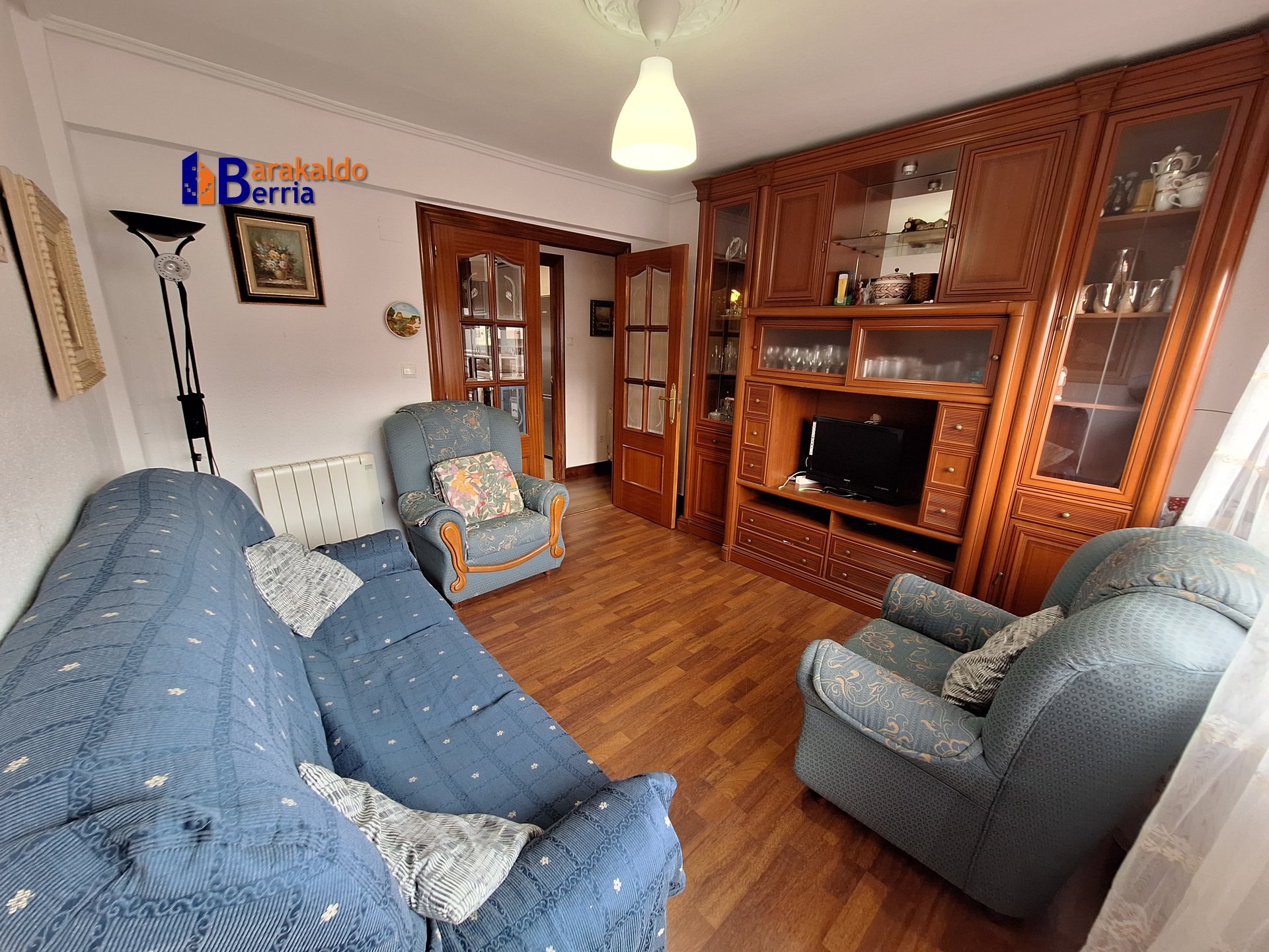 Piso de 3 habitaciones totalmente exterior en Primero de Mayo, Barakaldo para entrar a vivir.